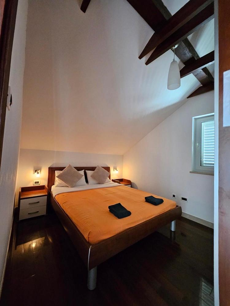 Villa Jade Apartments Front Row Sea View - Walk To Korcula Old Town Medvinjak Eksteriør billede