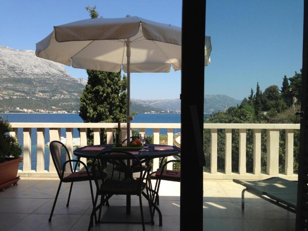 Villa Jade Apartments Front Row Sea View - Walk To Korcula Old Town Medvinjak Eksteriør billede