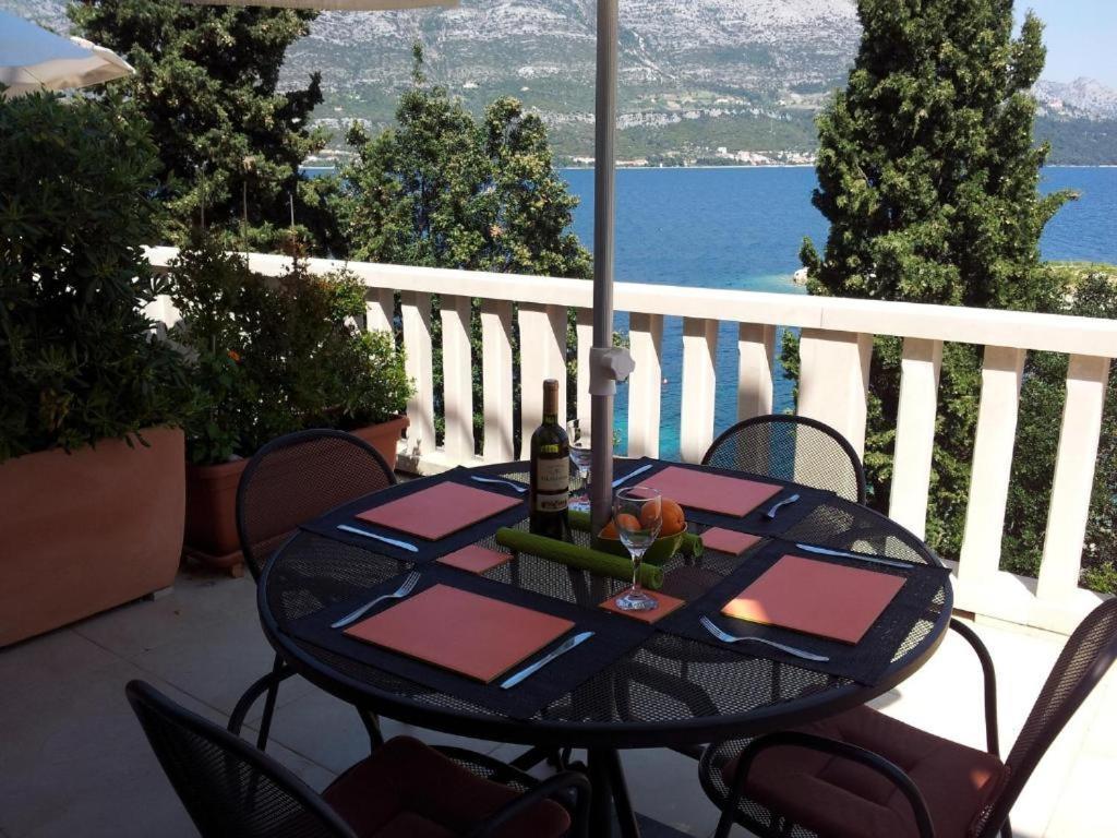 Villa Jade Apartments Front Row Sea View - Walk To Korcula Old Town Medvinjak Eksteriør billede
