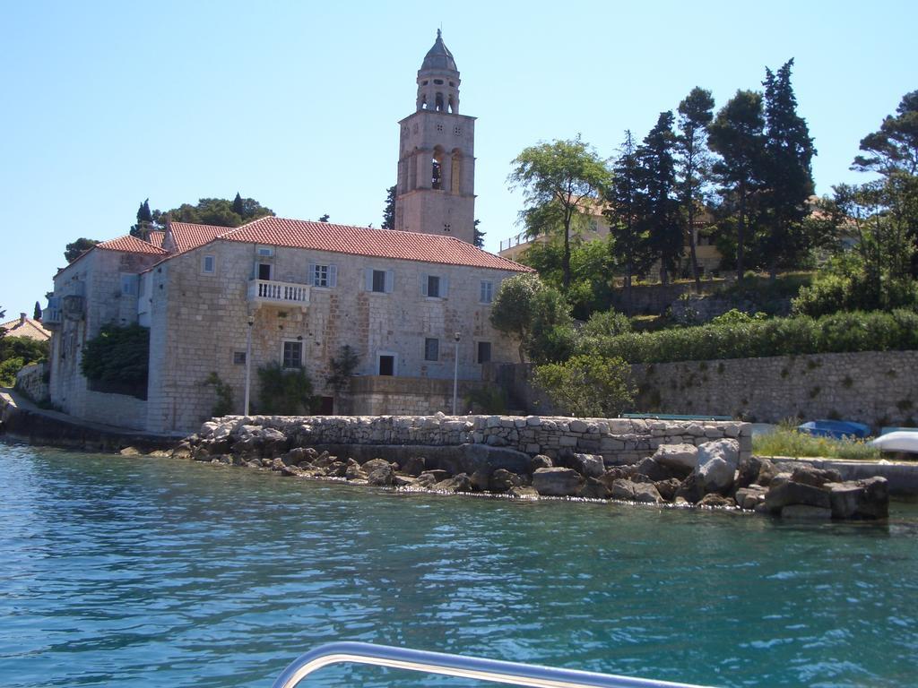 Villa Jade Apartments Front Row Sea View - Walk To Korcula Old Town Medvinjak Eksteriør billede