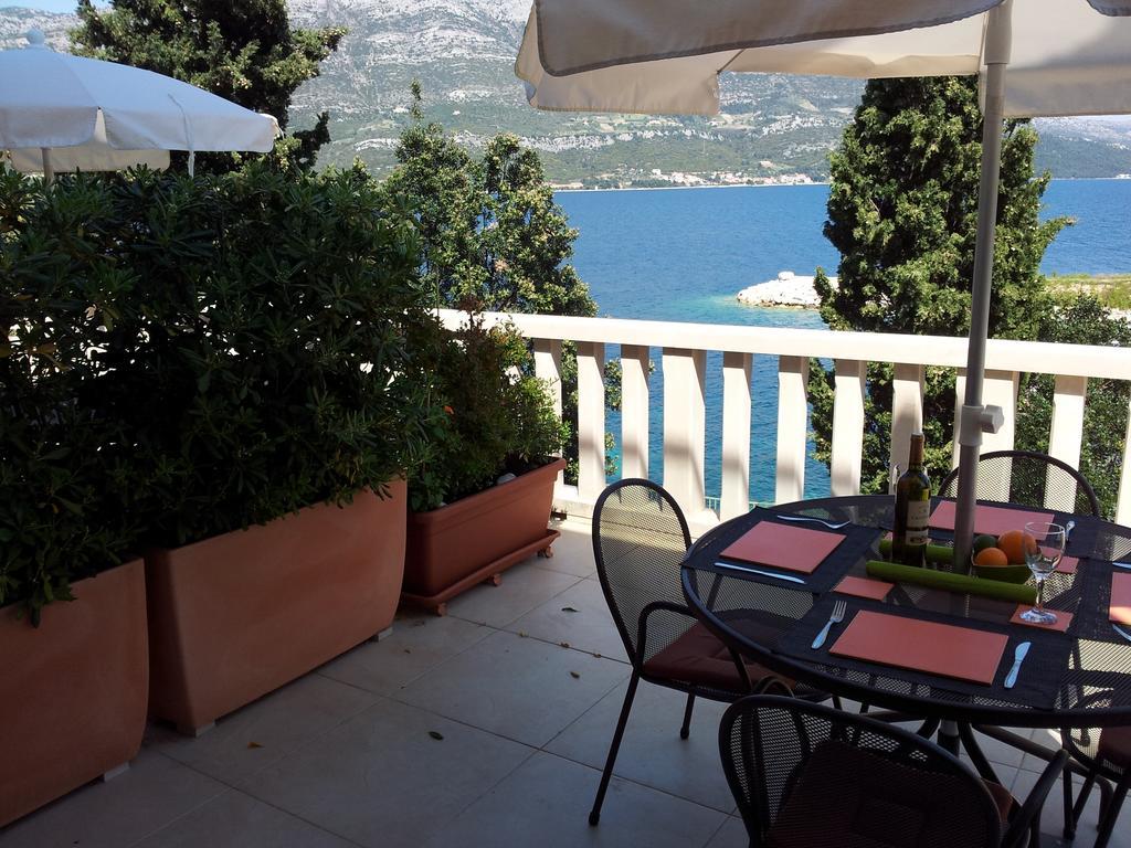 Villa Jade Apartments Front Row Sea View - Walk To Korcula Old Town Medvinjak Værelse billede