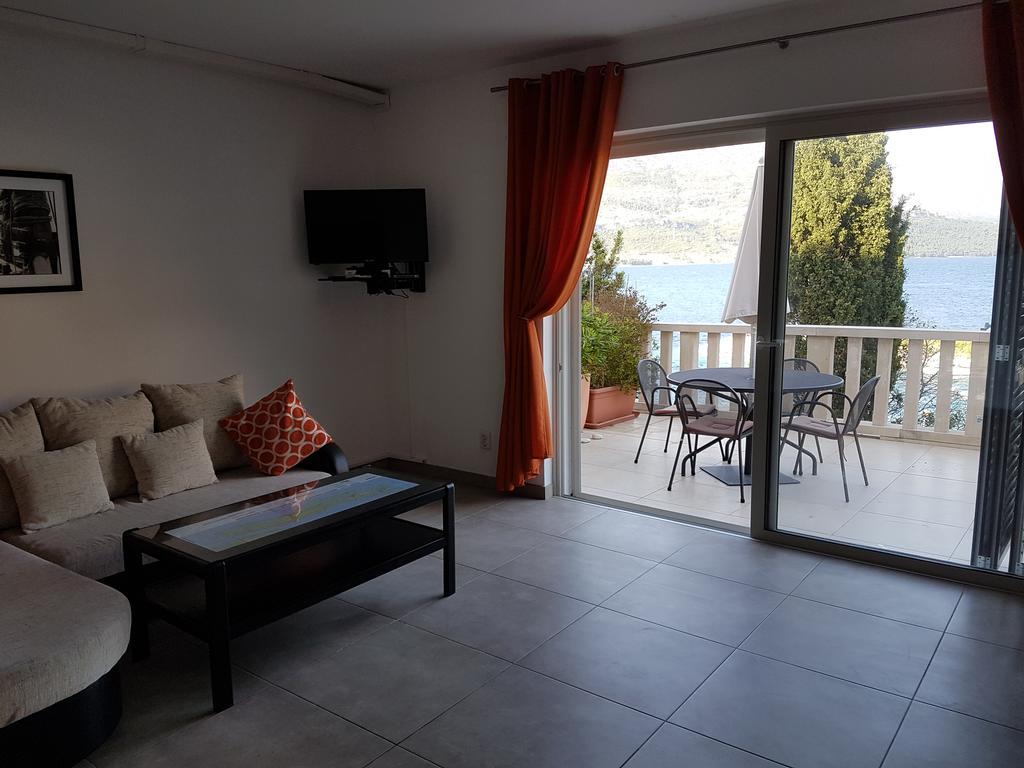 Villa Jade Apartments Front Row Sea View - Walk To Korcula Old Town Medvinjak Eksteriør billede
